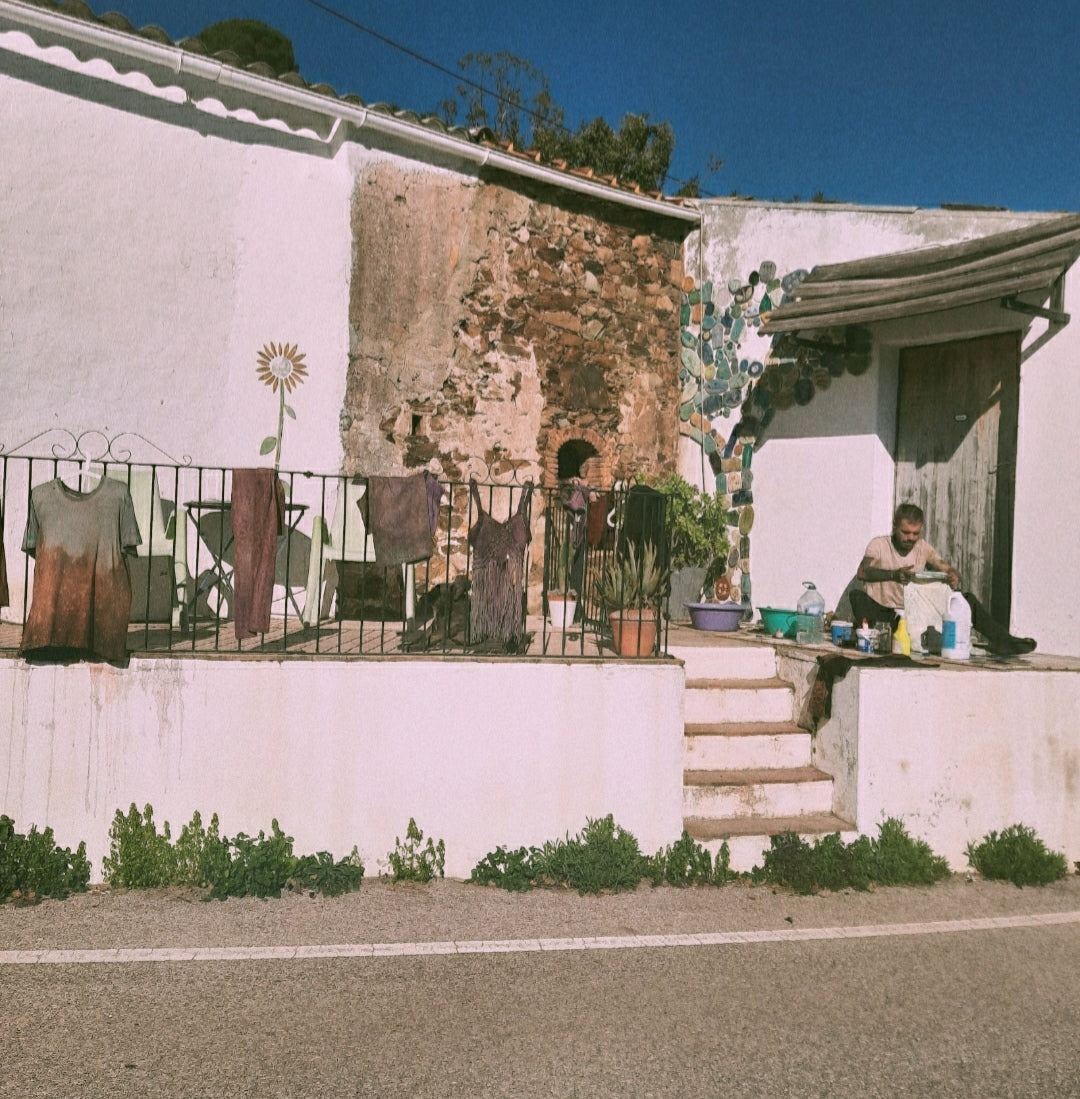 Our fairy house nestled in the magic of the Algarve mountains. Work in flow